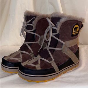 Sorel Glacy Explorer Shortie Boots 7.5